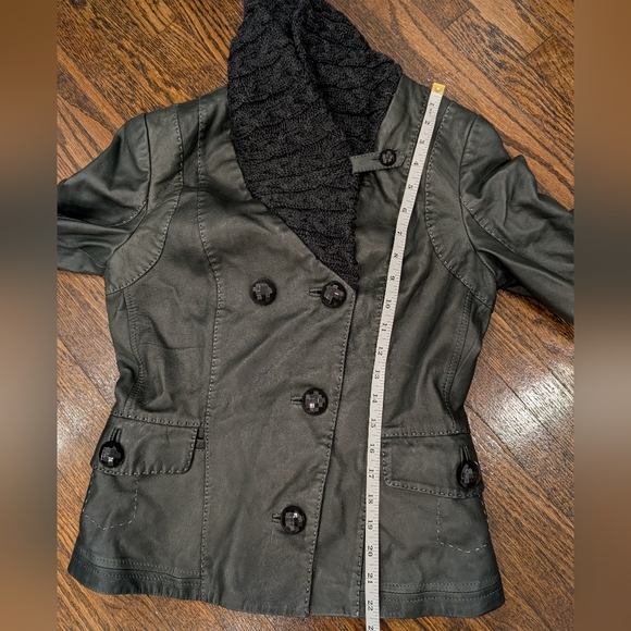 Danier Leather Jacket with Knit Collar and Cuffs - Picture 7 of 9